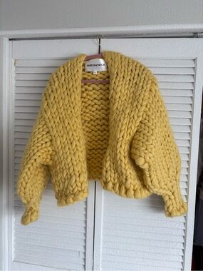 Hope Macaulay Chunky Knit Yellow Cropped Cardigan